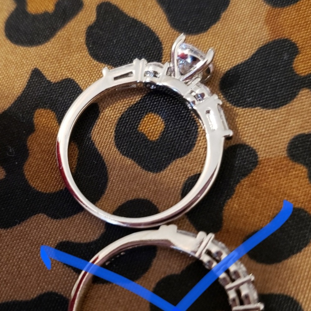 JUST IN! Single Band Gold filled Wedding ring 💍 - Picture 4 of 8
